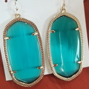 NWT KENDRA SCOTT DANIELLE EARRINGS GREEN EMERALD